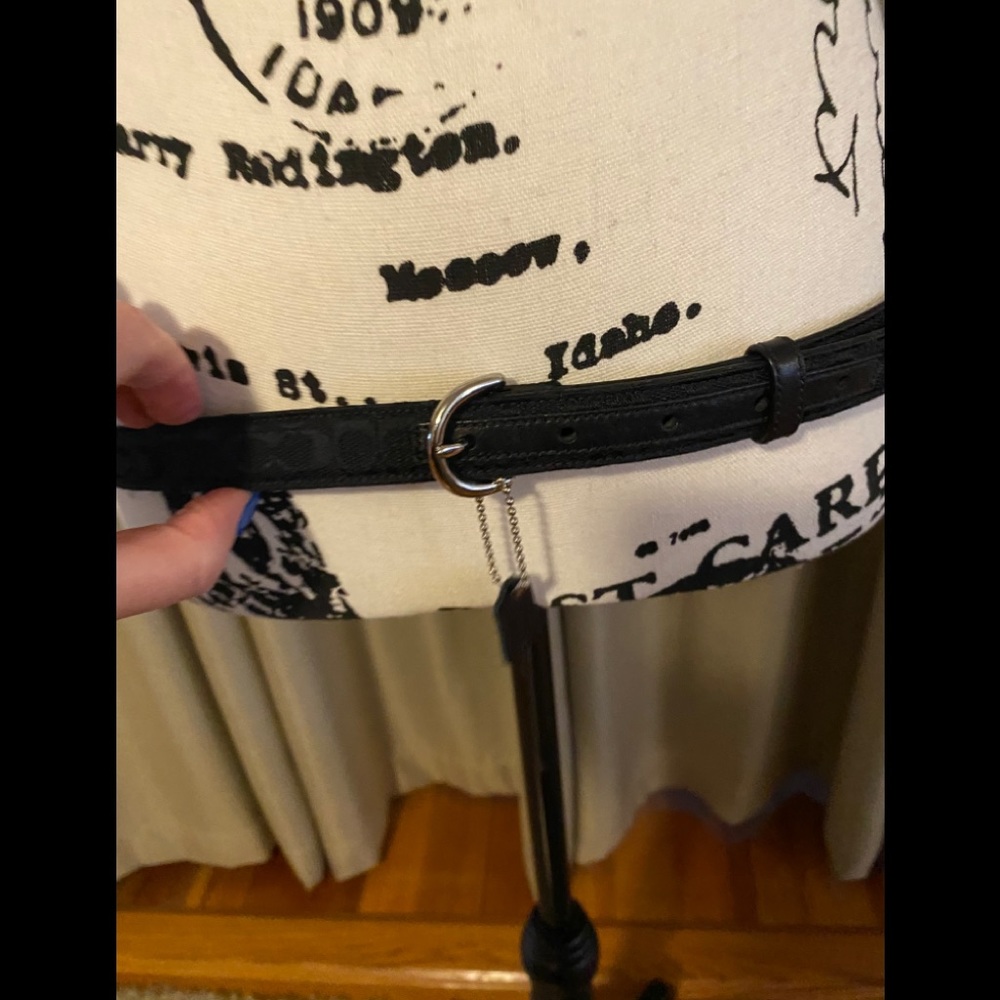 Coach Signature Belt